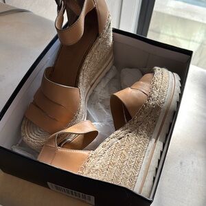 Marc Fisher Tan Espadrille Wedges with Peep-Toe Design